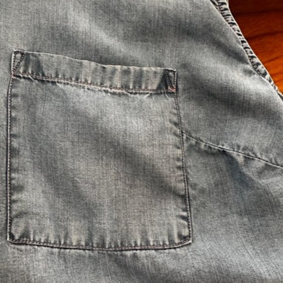 Women's Denim Sleeveless Summer Shirt - Picture 5 of 5